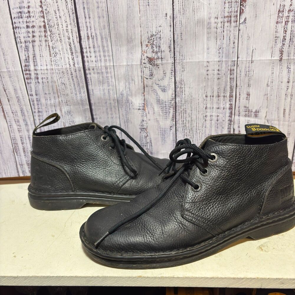 Dr. Martens Sussex Mens 10 Black Chukka  Boots Leather Shoes Doc Air Wair AW004